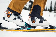 选择野外滑雪双板滑雪靴